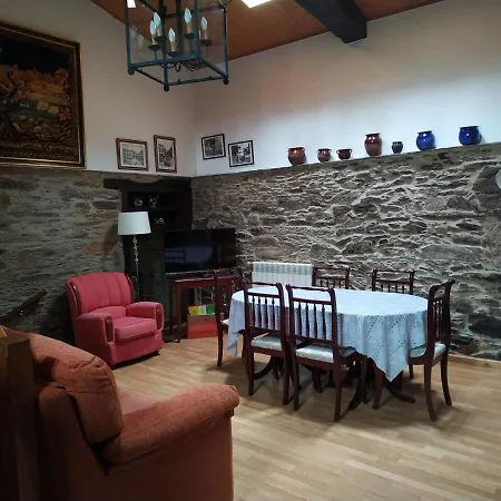 Casa O Castelo En Touro