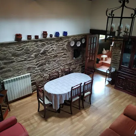 Casa O Castelo En Touro