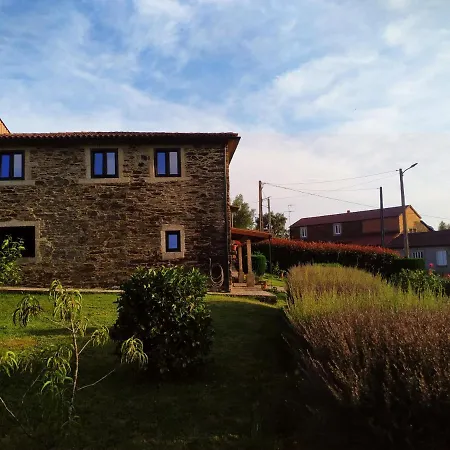 Casa O Castelo En Touro