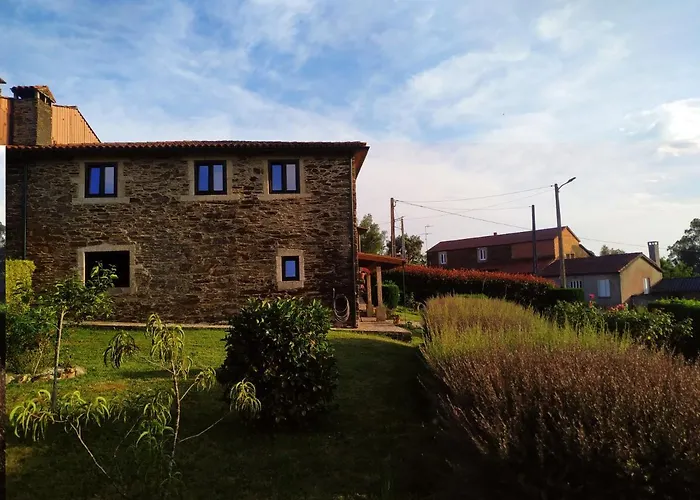 Casa O Castelo En Touro